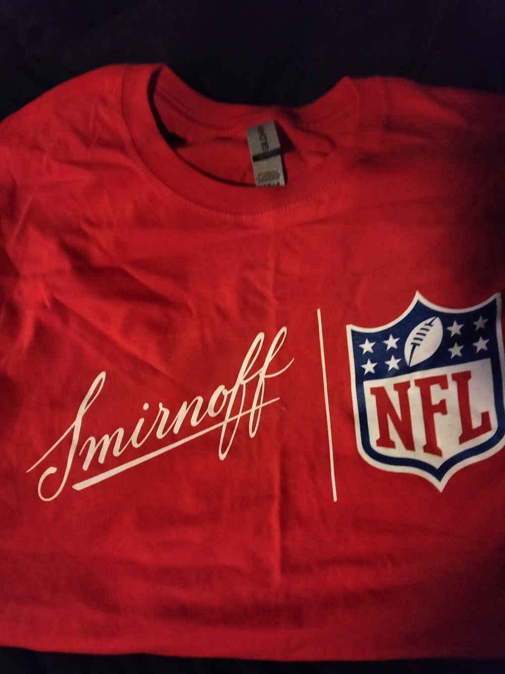 Smirnoff Vodka Red Short Sleeve Logo T Shirt/NFL Crest-RARE Unisex Sz L NEW